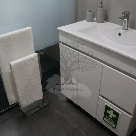 Oliveira's Dream - Good, Feel Good * Maía